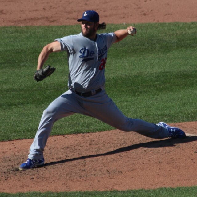 20140919 Clayton Kershaw windup during 20th victory in 2014