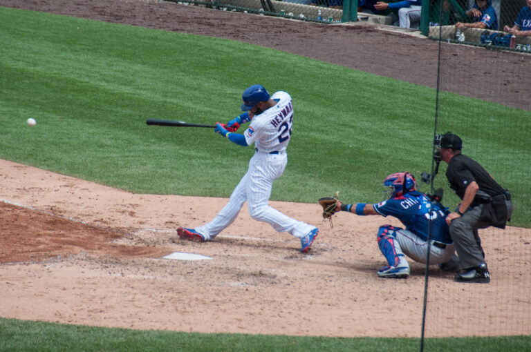 Heyward lines into double play (28356212176)