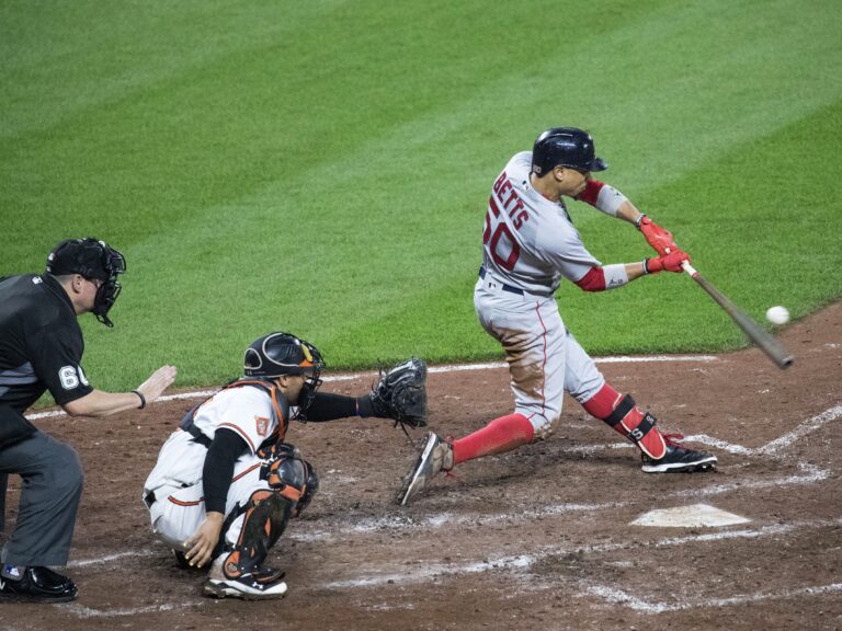 Mookie Betts hitting the ball (36478781664)